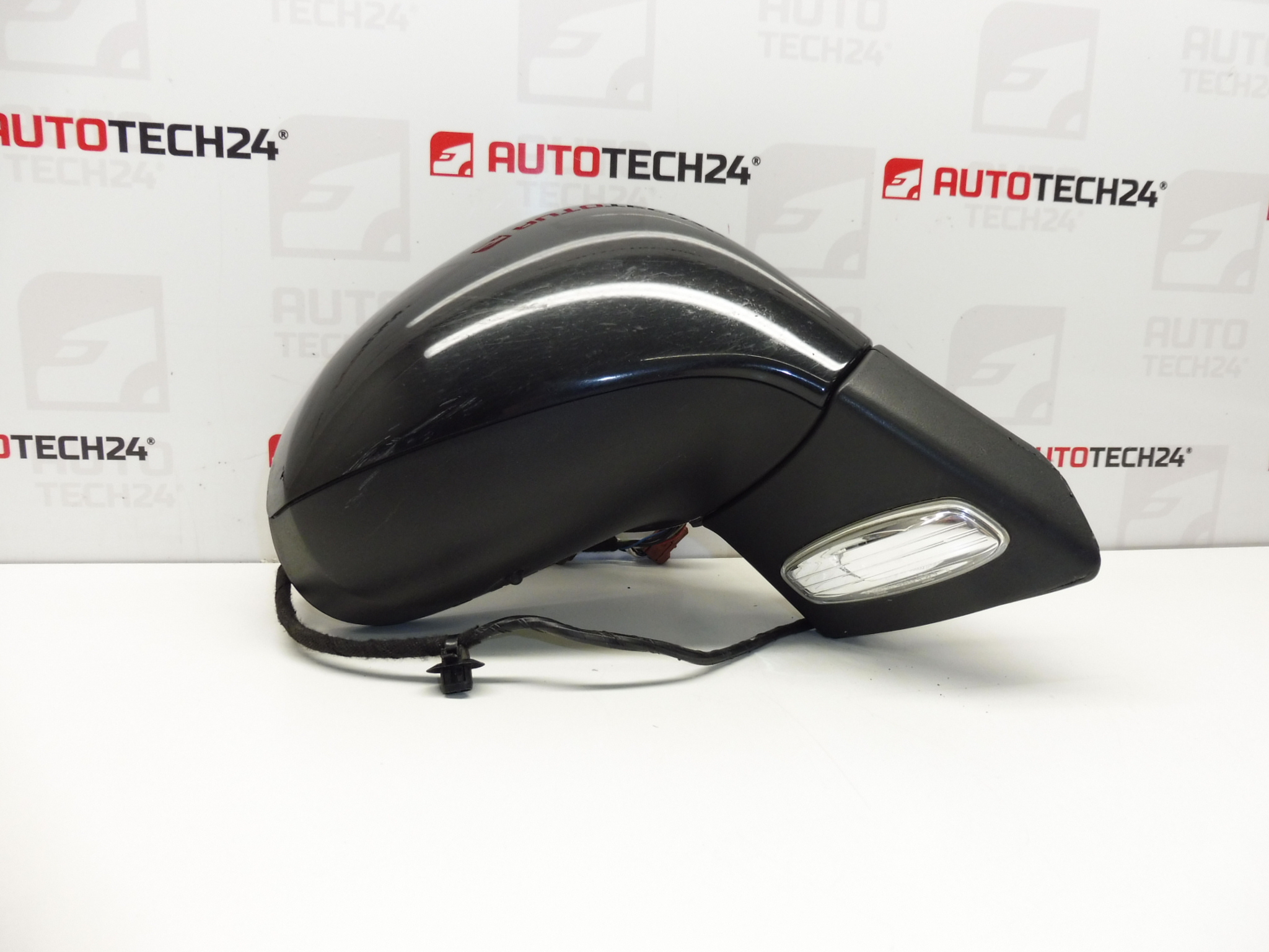 Rétroviseur Droit Peugeot 207 EXLD 96806501XT 8149ZH