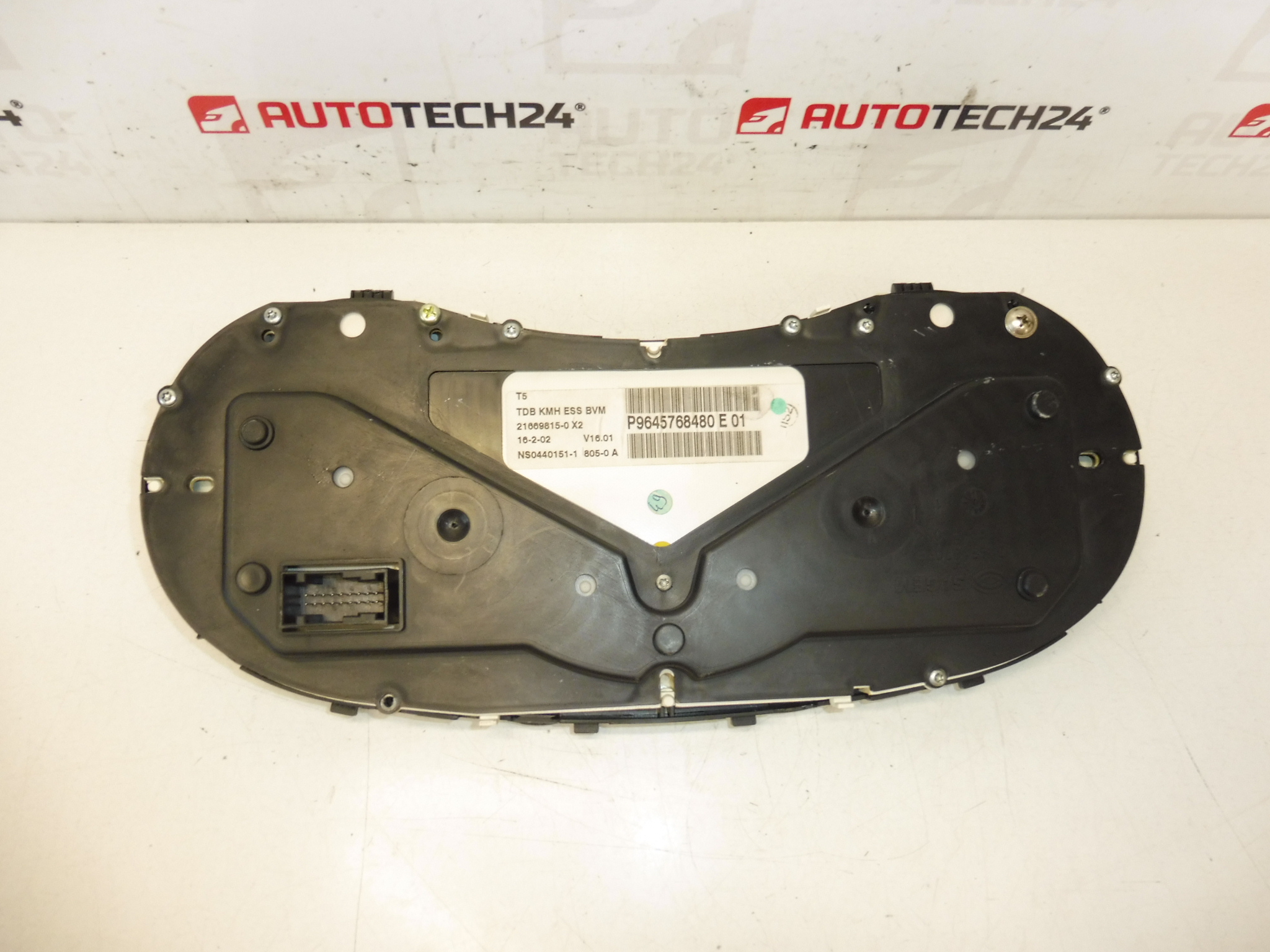 Compteur kilométrique Peugeot 307 9645768480 6103F7