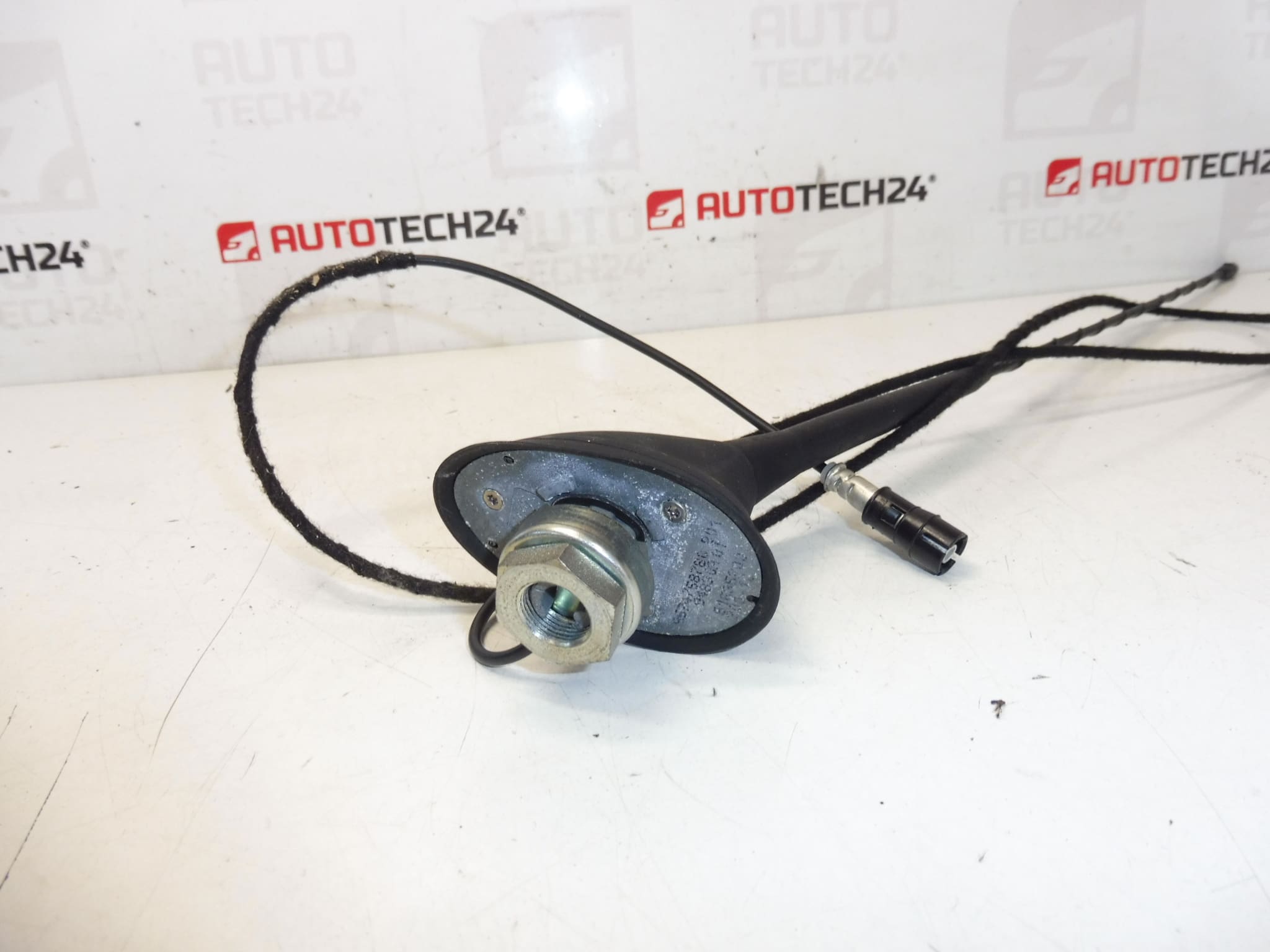 Antenne Peugeot 207 9674768780 6587H9 6587J0 – Image 2
