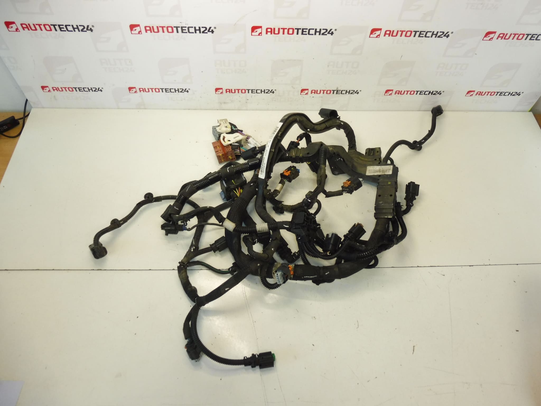 Ensemble moteur principal 1.6 e-HDI Citroën Peugeot 9803029080