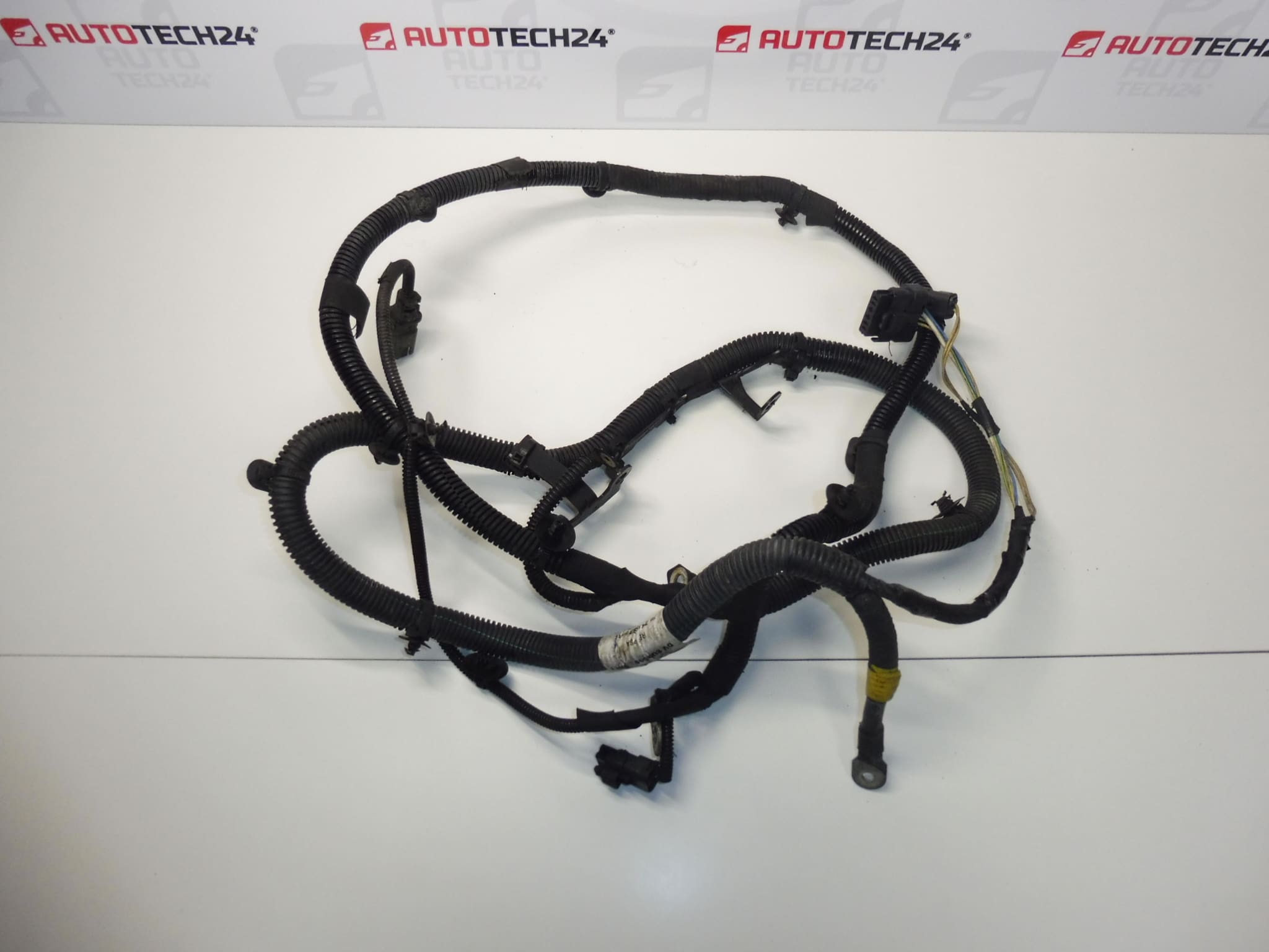 Câble positif de batterie Citroën Peugeot 1.6 HDI 9673369380 564635