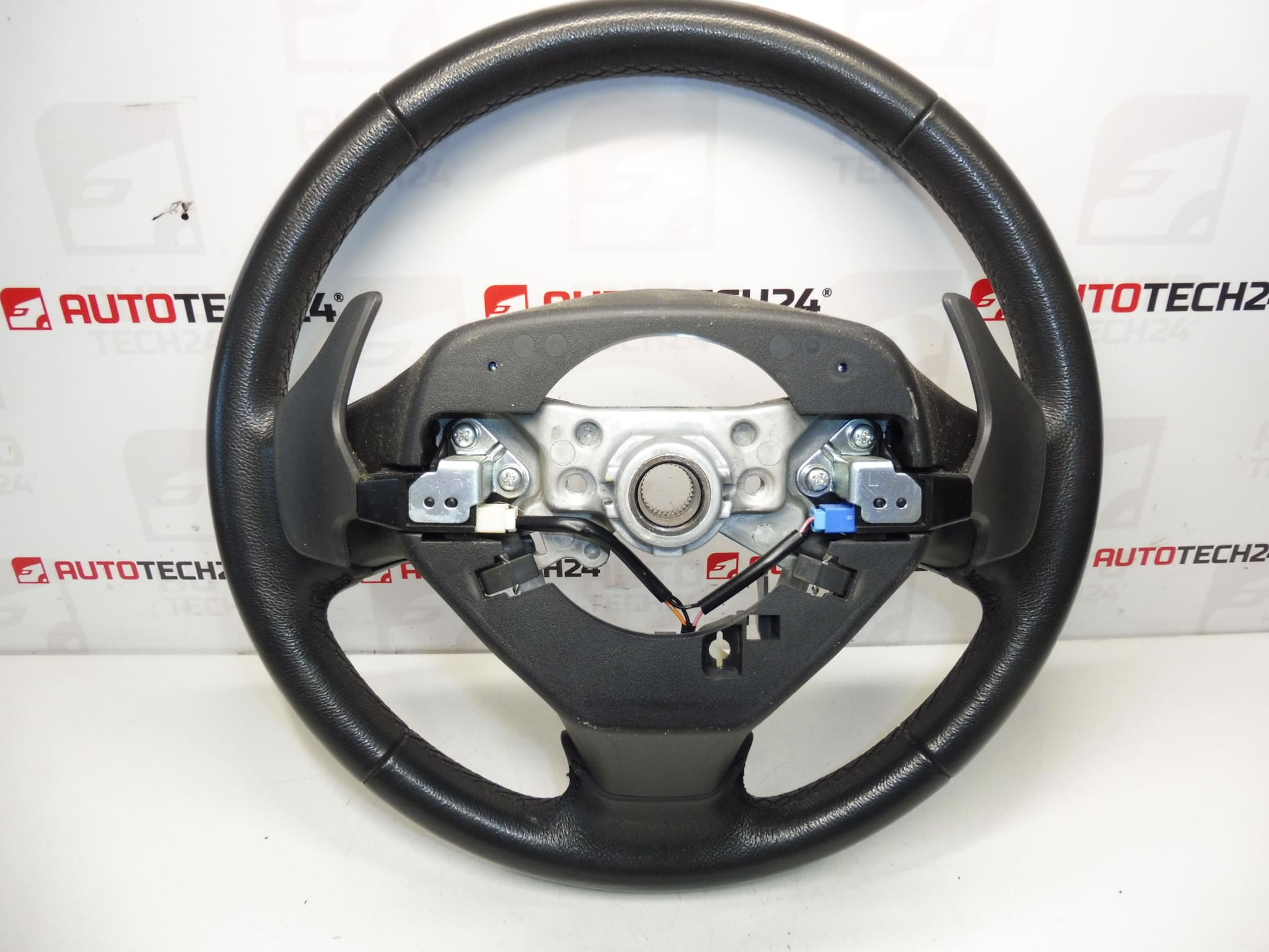 Volant avec commande de vitesses Citroën C1 Peugeot 107 45180-0H040-B 16080411ZD – Image 2