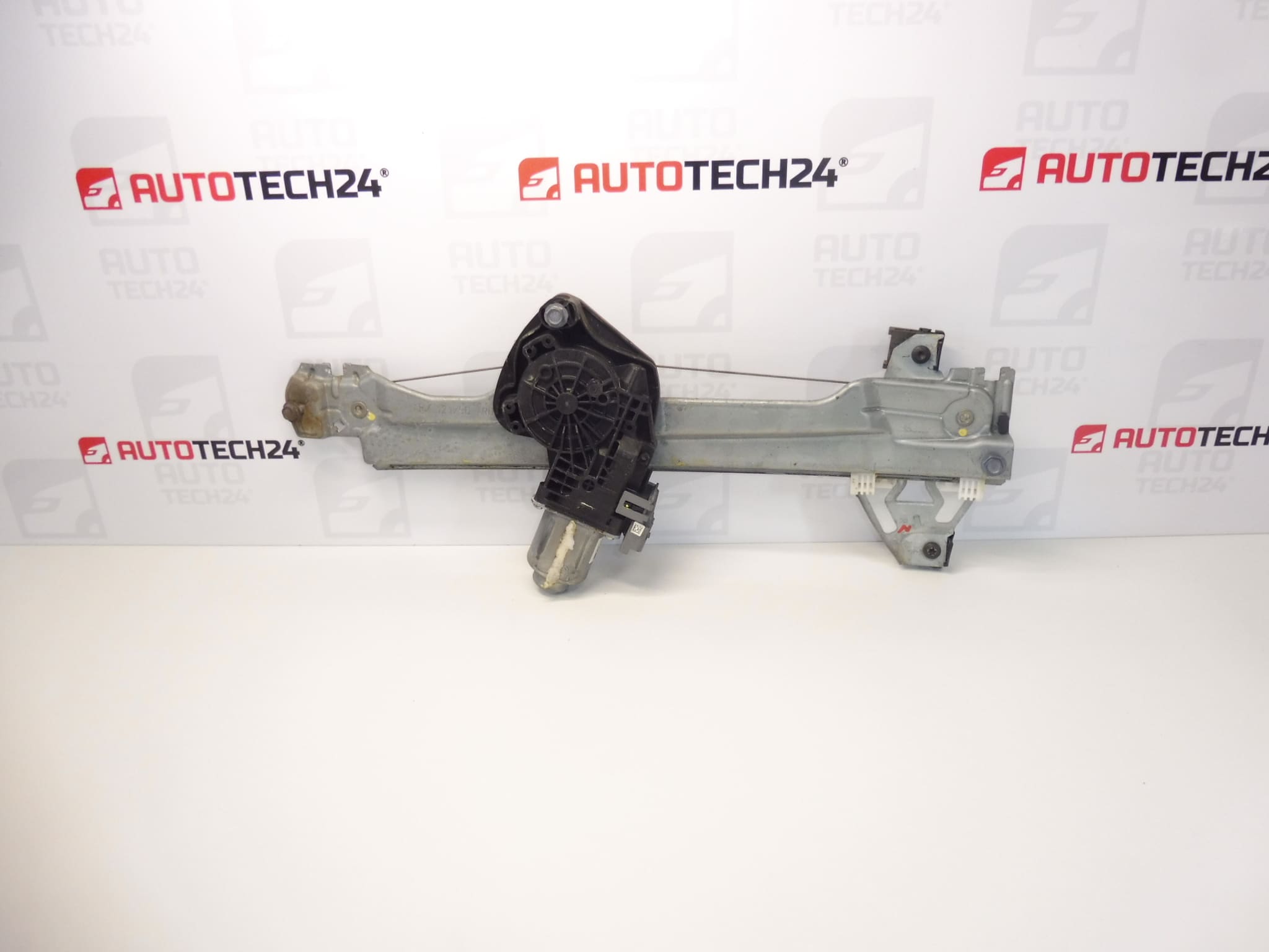Citroën C4 B7 Lunette arrière droite Télécharger 9820885080 9224H4