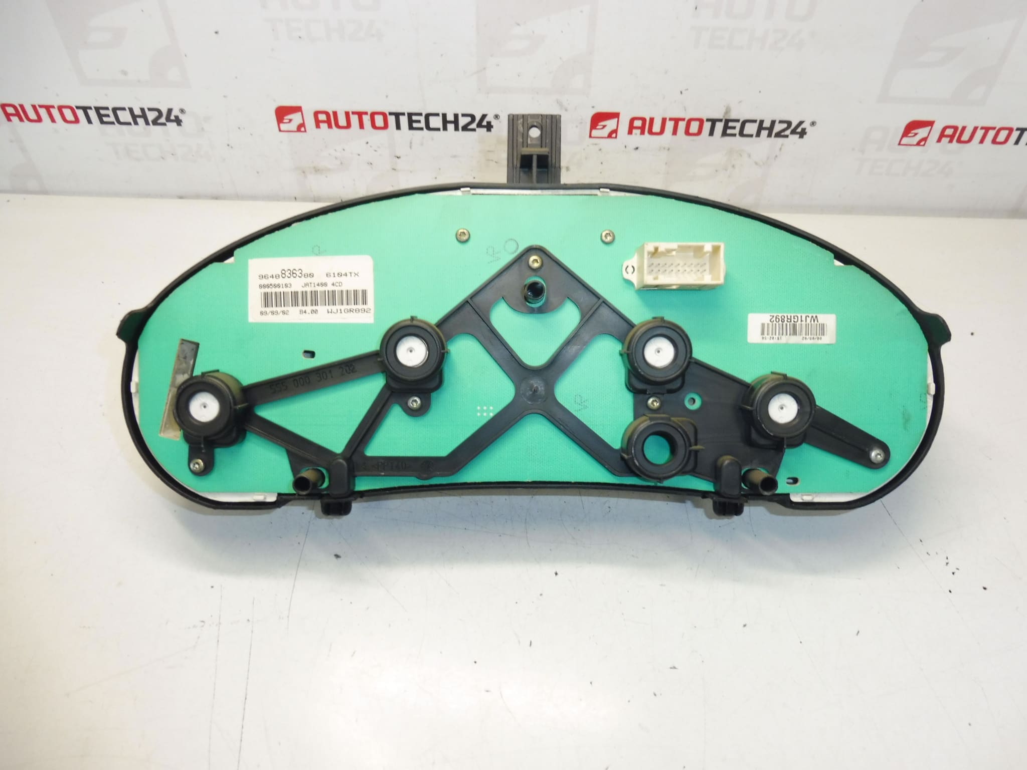 Compteur de vitesse 176 mille km Peugeot 206 9648836380 6104TX – Image 2