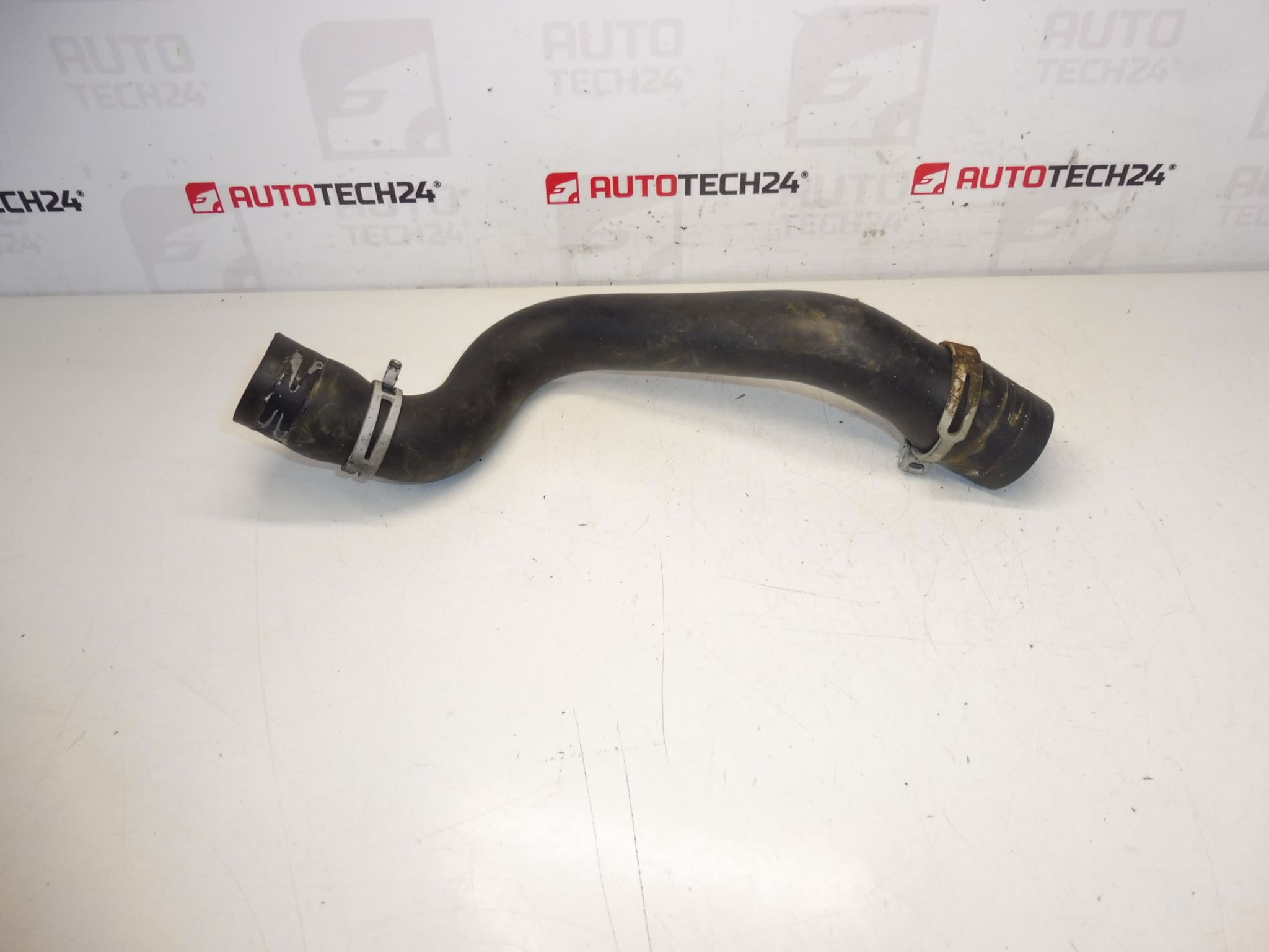 Durite d'eau Citroën Peugeot 2.0 HDI 1343LJ