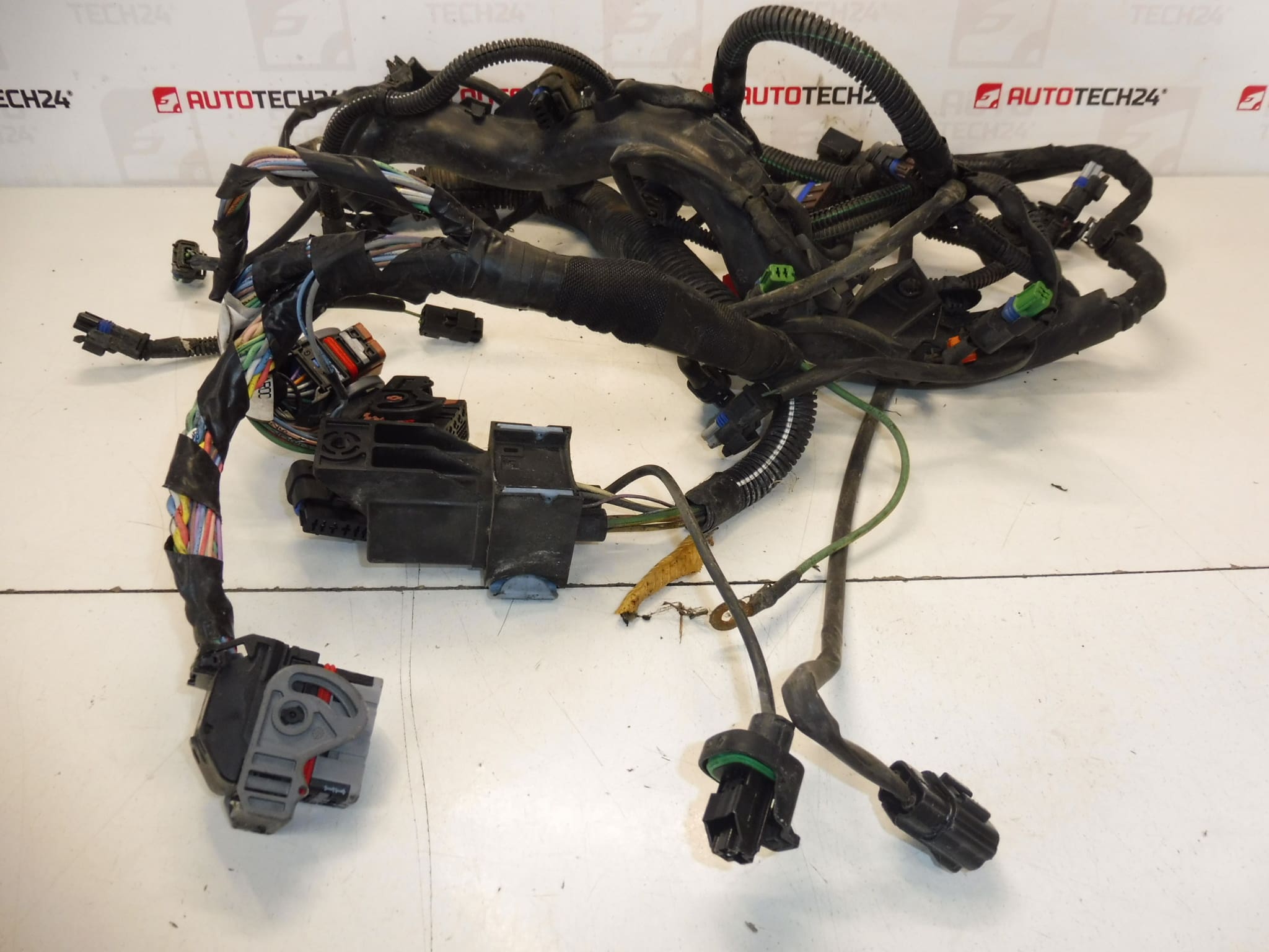 Faisceau Citroën Peugeot 2.0HDI RHJ 9684608680 6569RY – Image 2