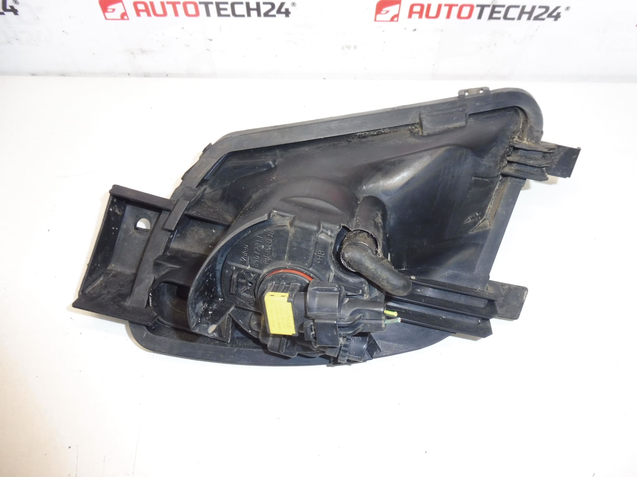 feu antibrouillard avant gauche Peugeot 308 9680498680 6208F0 – Image 2