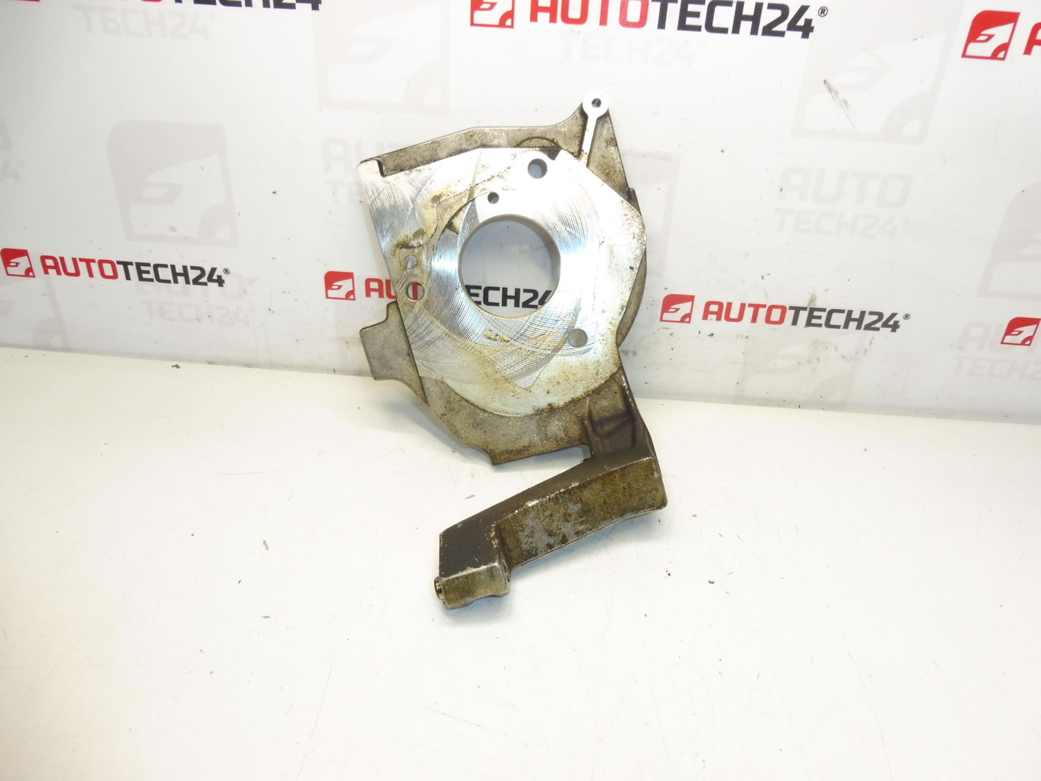 Support de pompe d'injection 1.4 1.6 HDI 9654959880 192665