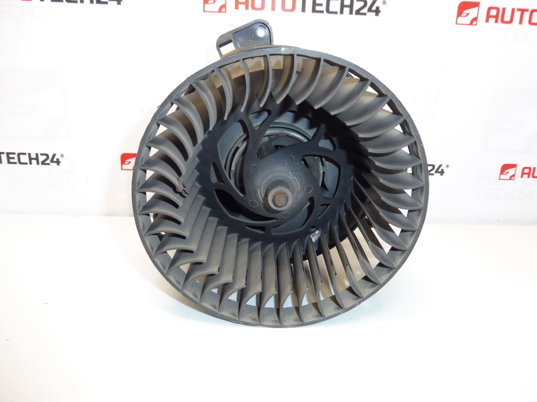 Ventilateur de chauffage Citroën Peugeot 030666P 6441R4 – Image 2