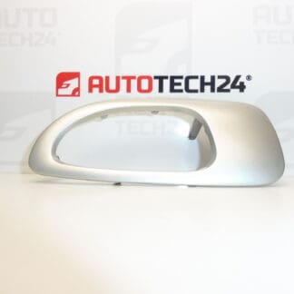 Cache de la poignée intérieure de la porte arrière droite Peugeot 307 9634769077 9119Y2