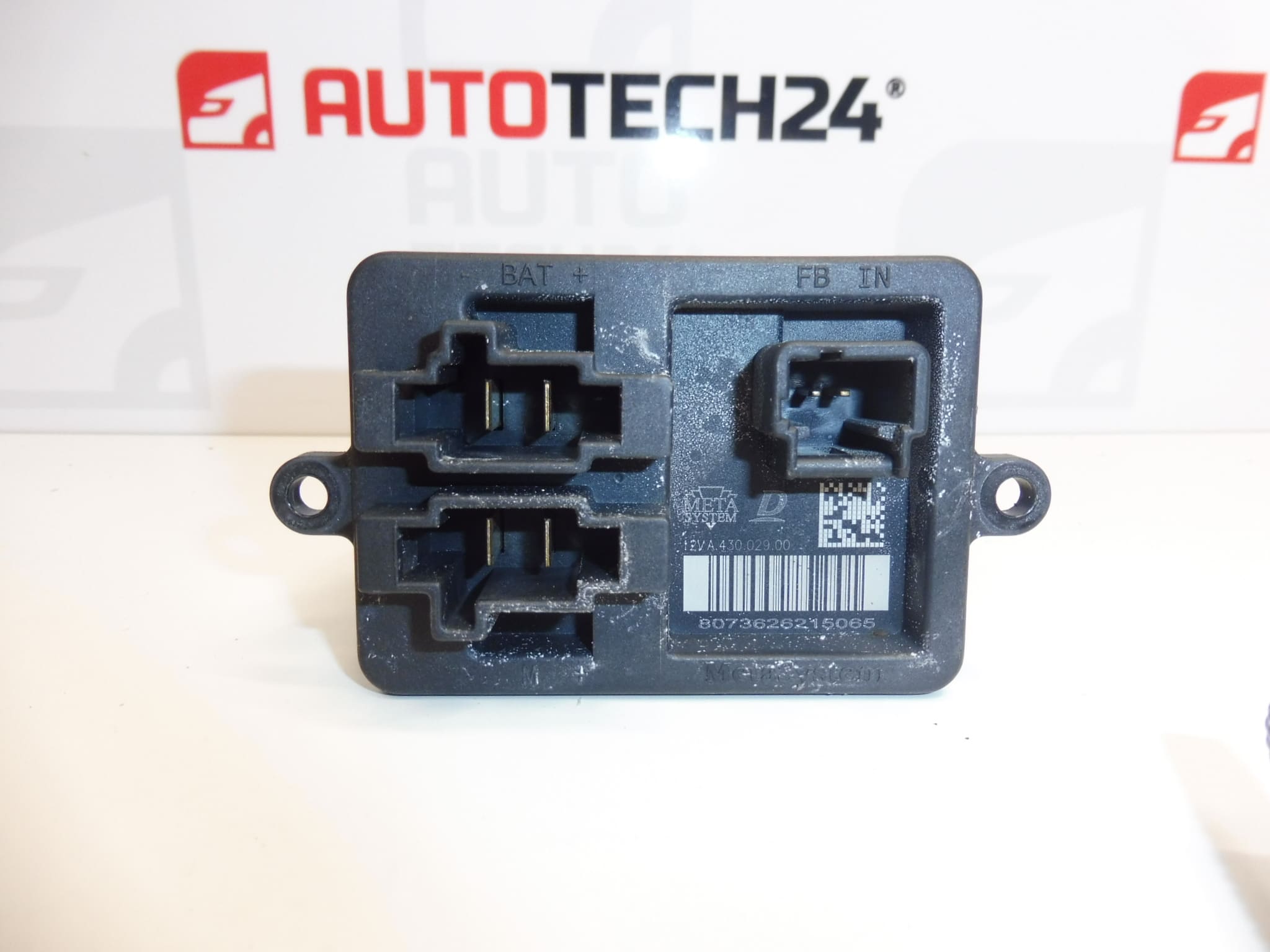 Régulateur de ventilateur Citroën Peugeot 9821291880 – Image 2